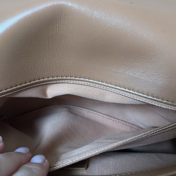 Chanel 19 caramel bag - Picture 14 of 16